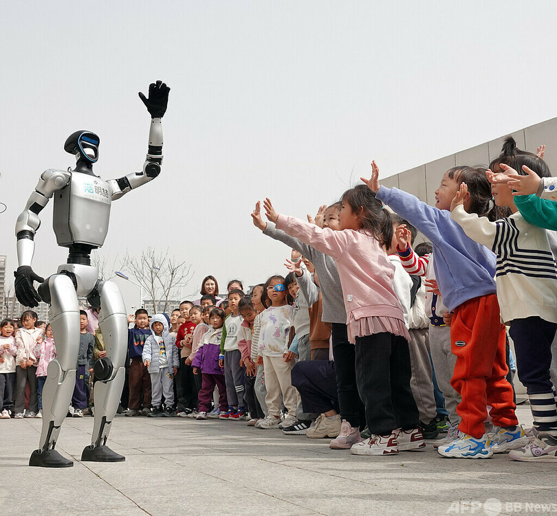 人型ロボットやロボット犬 中国でレンタル市場が急成長