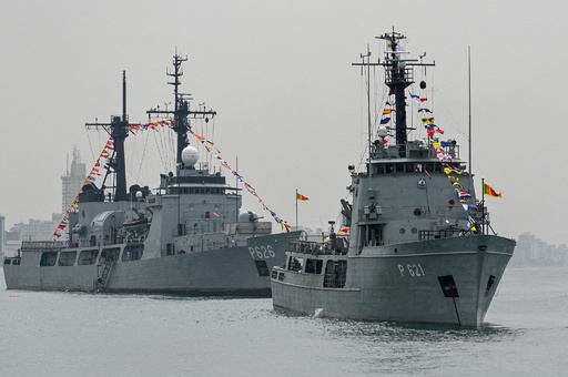 海軍の日」に観艦式 スリランカ 写真10枚 国際ニュース：AFPBB News