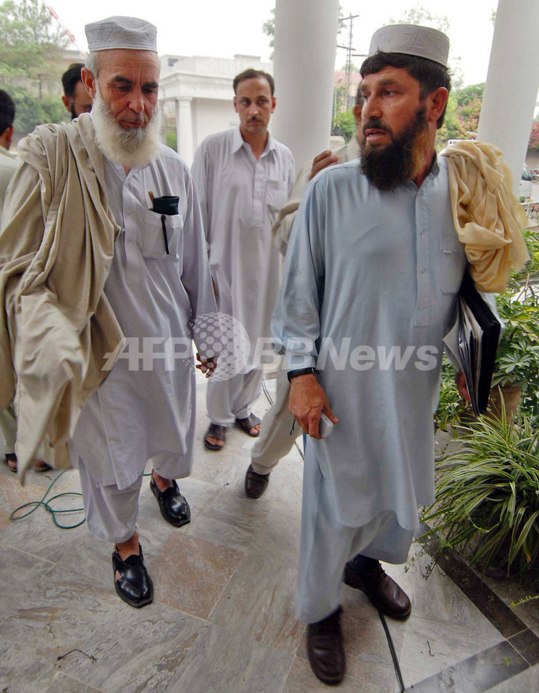 パキスタン政府、タリバン系武装組織と和平協定締結 写真2枚 国際ニュース：AFPBB News