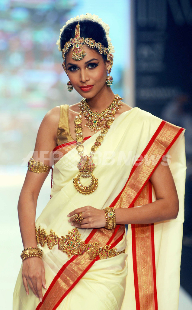 ＜インド・インターナショナル・ジュエリー・ウィーク＞「Shobha Shringar Jewellers」らが新作発表