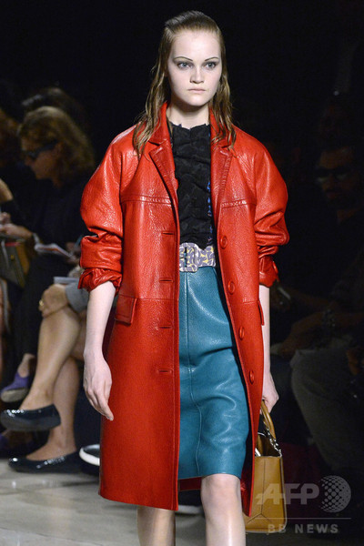 映画『フィメール・トラブル』をテーマに、「ミュウミュウ」15年春夏