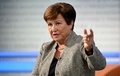 米首都ワシントンのIMF本部でAFPのインタビューに応じるクリスタリナ・ゲオルギエワ専務理事（2024年1月10日撮影）。(c)OLIVIER DOULIERY / AFP