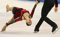 13-14フィギュアスケートグランプリGPシリーズ第2戦、スケート・カナダ（2013 Skate Canada International）ペア・フリースケーティング（FS）。演技に臨むイタリアのステファニア・ベルトン（Stefania Berton）/オンドレイ・ホッタレク（Ondrej Hotarek）組（2013年10月26日撮影）。(c)AFP/Getty Images/Dave Sandford