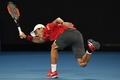 全豪オープンテニス、男子シングルス4回戦。フォアハンドを打つ錦織圭（2017年1月22日撮影）。(c)AFP/SAEED KHAN