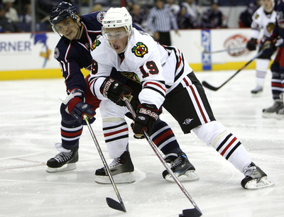 ブラックホークス 4-3でブルージャケッツを降す