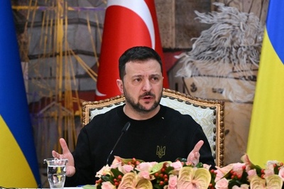 プーチン氏は「永遠の統治望む独裁者」 ゼレンスキー氏