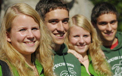 ベルリン、双子のイベントに60組