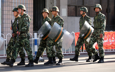 ウイグル暴動中に警察が12人の｢暴徒｣射殺、新華社