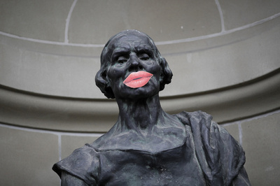 【今日の1枚】唇で味方に付けろ