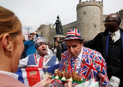 アルバート？ オリバー？ ロイヤルベビーの名前予想に盛り上がる英