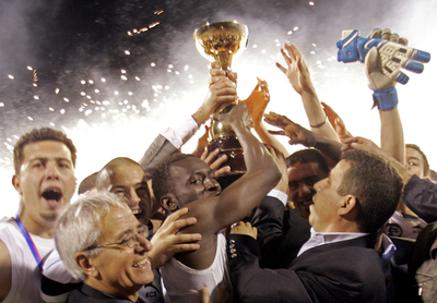 ＜サッカー アラブチャンピオンズリーグ＞ESセティフ 2試合合計2-1でアル・ファイサリを破り優勝 - ヨルダン