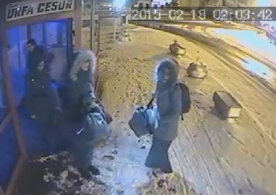 シリア渡航の英3少女、宝石盗み費用捻出か