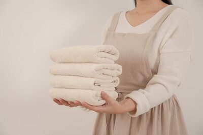 「息子の1歳誕生日祝い」名前入りタオルが足拭き用に…韓国・まさかの使われ方に母親「悲しい投稿」