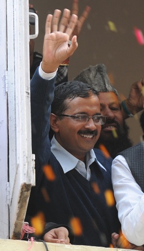 インド首都圏議会選、反汚職の新党が大躍進 与党に打撃