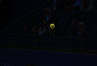 未成年の教え子をレイプ 元テニスコーチに禁錮18年 仏