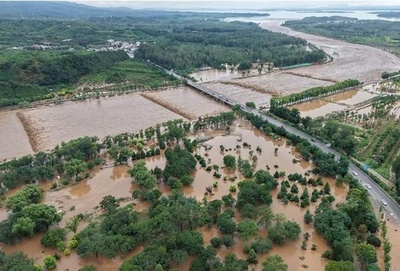 北京で豪雨発生 30人死亡