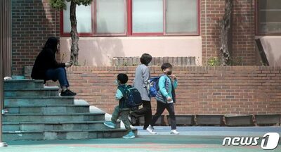 韓国で教員削減に教育大生が反発、学生減少でも「教師は不足」