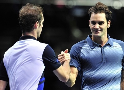 フェデラー、ガスケ退け準決勝進出に望み ATPツアー・ファイナル