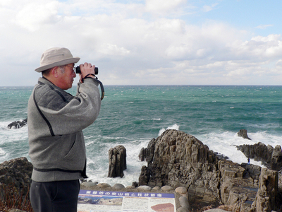 元警察官、定年退職後の仕事は自殺防止活動