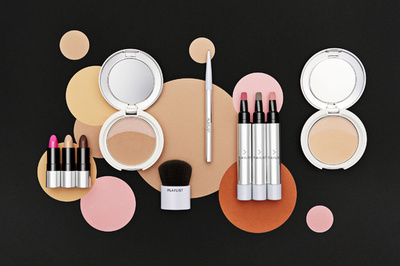 メイク感ゼロの立体美肌へ、「プレイリスト」極薄パウダリー＆アイブロウ新登場