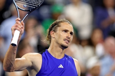 ズベレフが全米OP4回戦進出、午前2時35分終了の長丁場制す