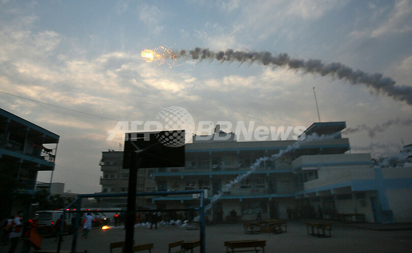 イスラエル、ガザに新たな攻撃 一方的停戦の判断前に