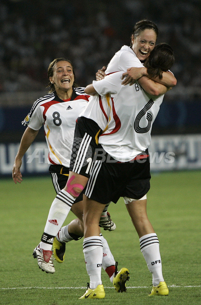 女子サッカー07w杯 ドイツが北朝鮮を降し準決勝へ進出 写真19枚 国際ニュース Afpbb News