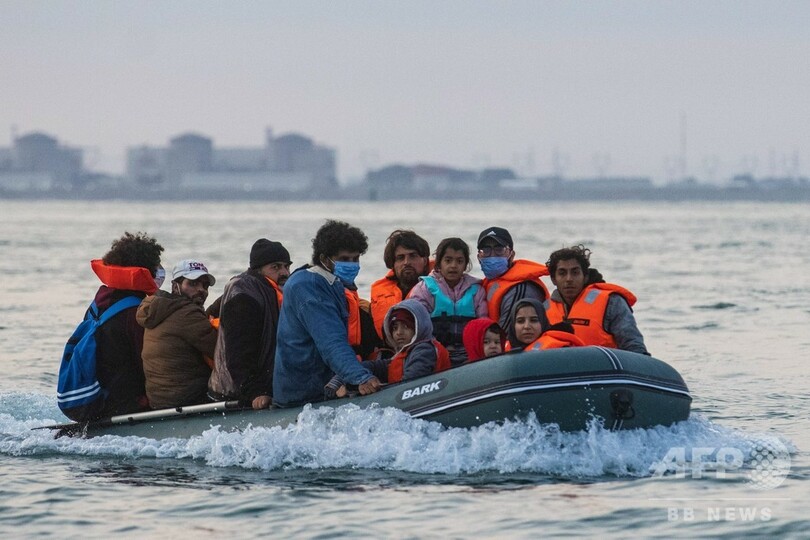 「神と海とわれわれだけ」 危険な英仏海峡横断にかける移民
