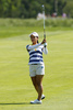 女子ゴルフ米国ツアー、ショップライト・クラシック（ShopRite LPGA Classic 2013）初日。18番ホールでサードショットの行方を見守る宮里藍（Ai Miyazato、2013年5月31日撮影）。(c)AFP/Getty Images/Hunter Martin