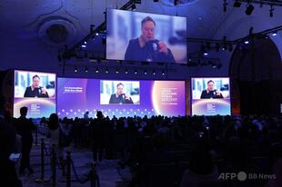 マスク氏、エイズ予防計画の資金削減を再検討か 国連機関が歓迎 
