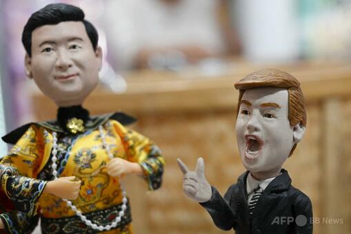 トランプ大統領、中国へ出発 イラン問題は「助け必要ない」 写真6枚