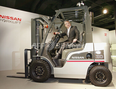 MISSAN フォークリフト コンパクト 日産、新型エンジン式フォークリフト「アグレス」、「アグレス