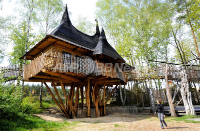 ドイツのテーマパークにツリーハウス登場 写真1枚 国際ニュース Afpbb News