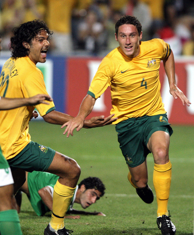 オーストラリア イラクを降しグループA首位に浮上