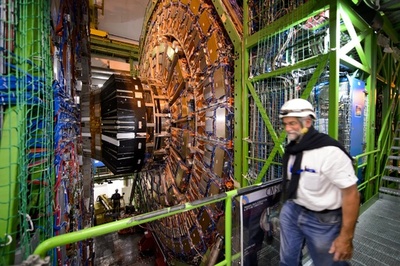 CERN、大型円形加速器の建設を検討 出力はLHCの7倍
