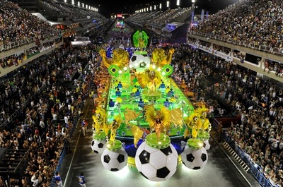 サッカーとサンバ ─ ブラジルで絡み合う二つの情熱