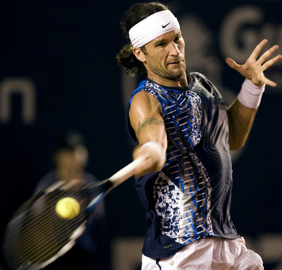 モヤ エシュアーをストレートで降し2回戦へ