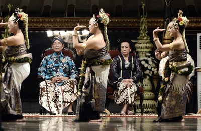 女性の王位継承者めぐり騒動、インドネシア・ジョクジャカルタ