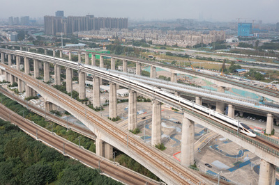 中国の鉄道が新ダイヤ開始 乗客・貨物輸送を効率化