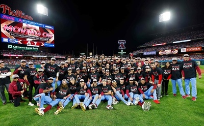 フィリーズが優勝決定S進出 カステラノスが2試合連続2HR