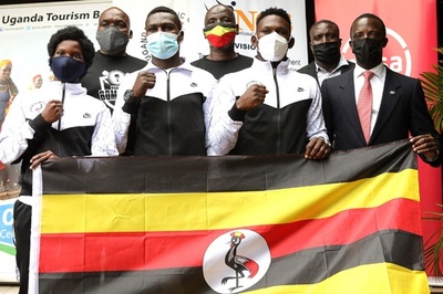 ウガンダ選手団、1人がコロナ陽性 五輪に向け来日