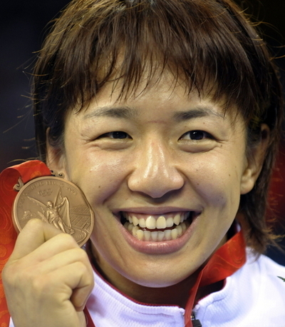 浜口 レスリング・女子フリースタイル72キロ級で銅メダル獲得
