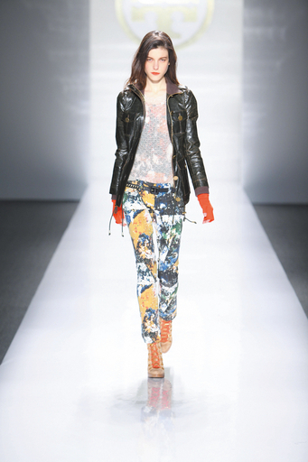 ＜senken h 106＞女性をとりこにする「手の届くラグジュアリー」／トリー バーチ