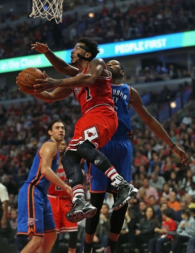 ブルズがサンダーに勝利、ローズが終盤白星に導く