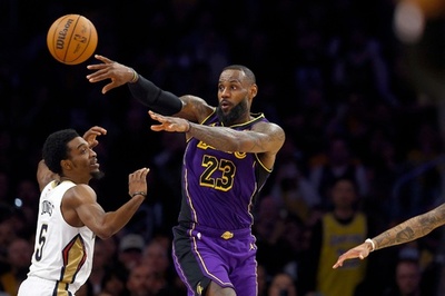 レブロン、レイカーズで引退希望 具体的な時期は定めず