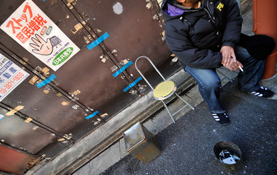 自殺予防ホットライン「いのちの電話」、人手不足で対応に限界