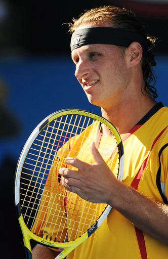 ナルバンディアン ルーチャックを破り3回戦進出