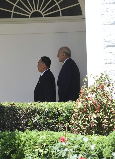 金正恩氏側近、ホワイトハウスでトランプ氏と会談 親書伝達へ