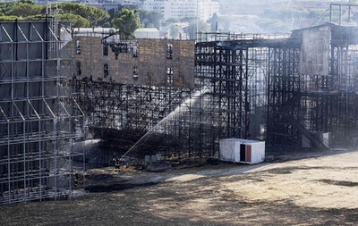 映画撮影所「チネチッタ」で火災 伊ローマ