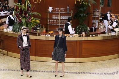 一日限りのブラッスリーオープン、「シャネル」15/16秋冬